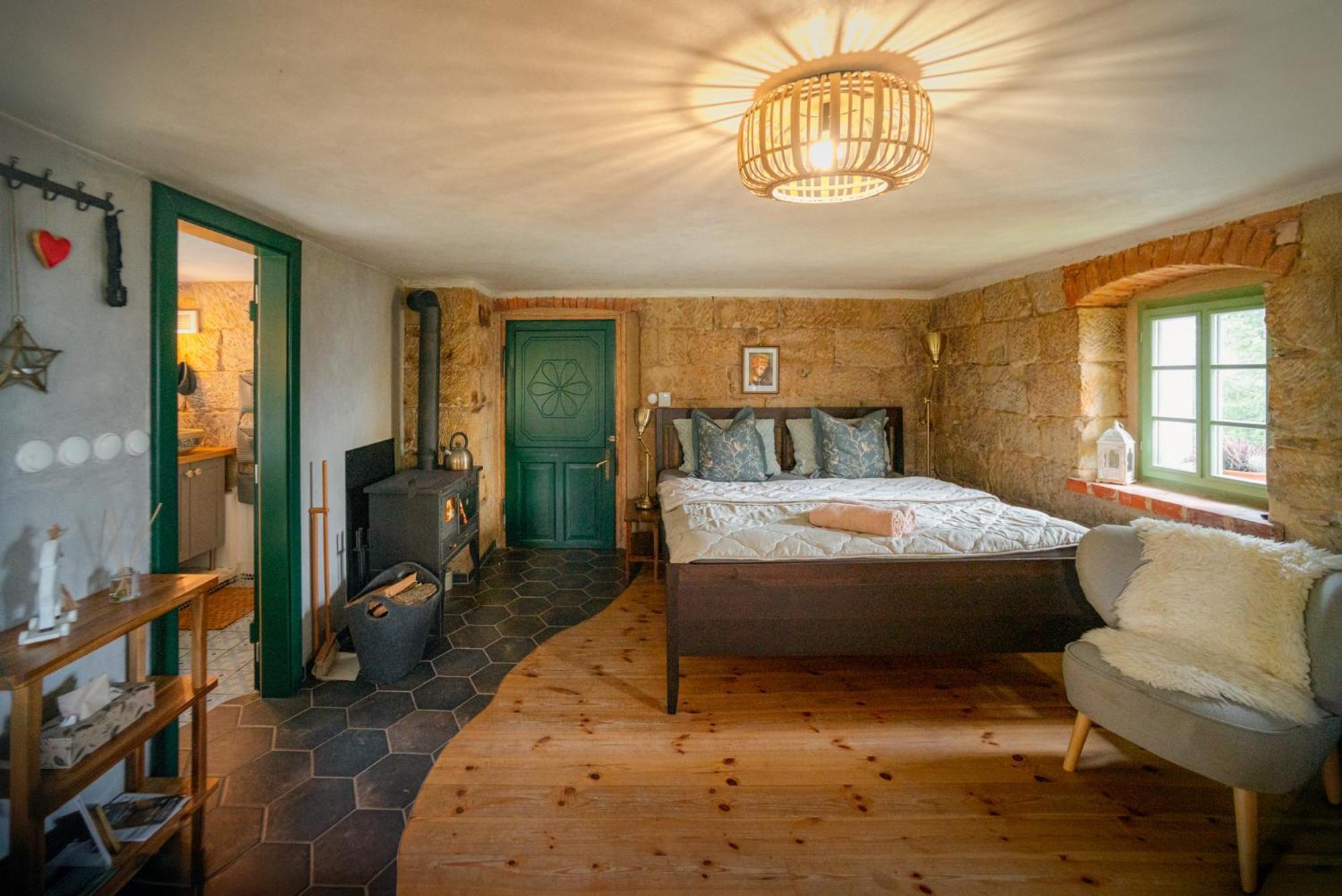 Enjoy Cozy Romance Hills Forest Gardens Views Sauna Whirlpool Bath Jablonne v Podjestedi ภายนอก รูปภาพ